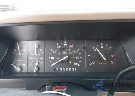 1992 Ford Explorer из США, поврежденный, VIN 1FMDU34X6NUC01735